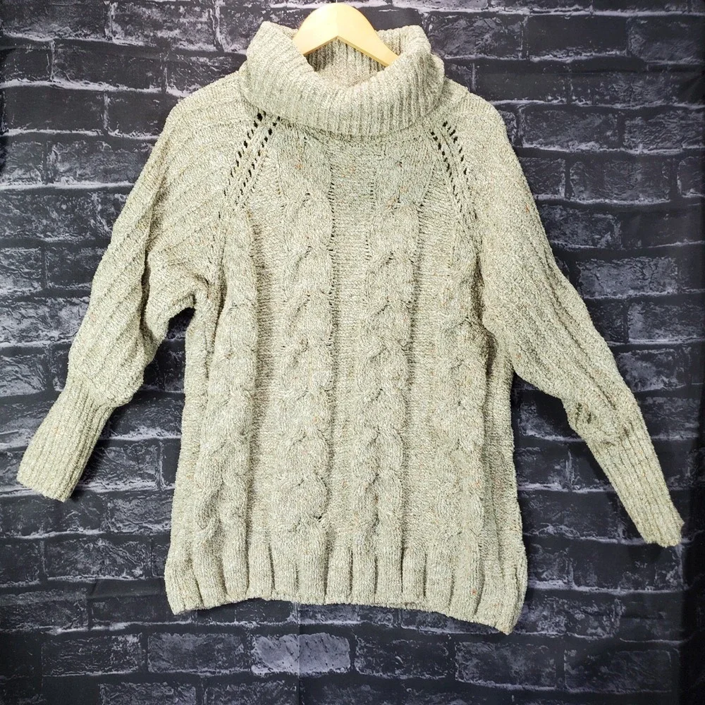 Moon & Madison Turtleneck Sweater Womens Small Green‎ Cable Knit Long Sleeve